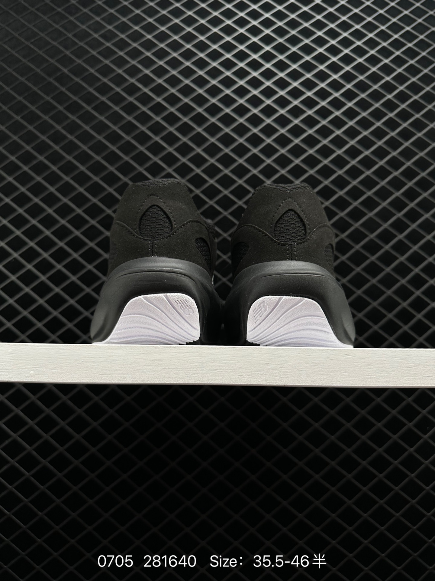 New Balance Warped Runner